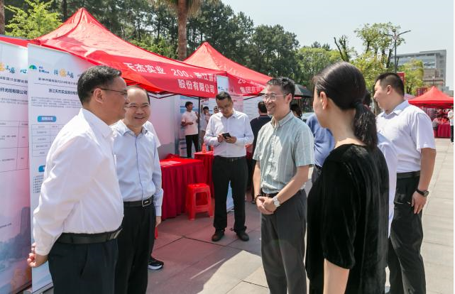 1716446767094045932.png image.png